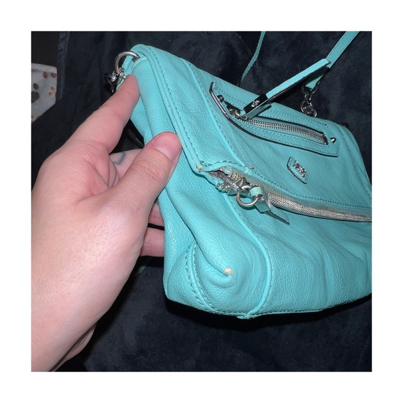 Simply Vera Wang Crossbody Bag - Picture 10 of 12